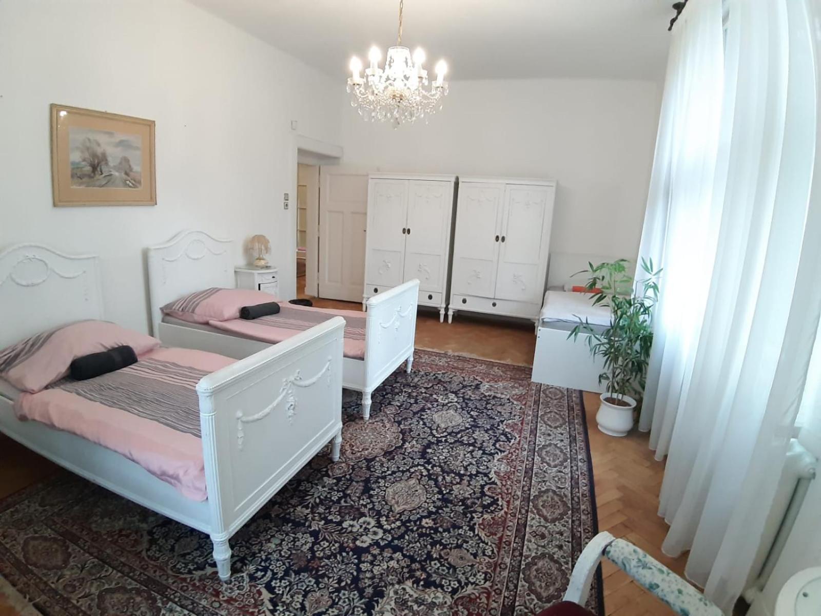 Privatunterkunft In Prague-big+comfy